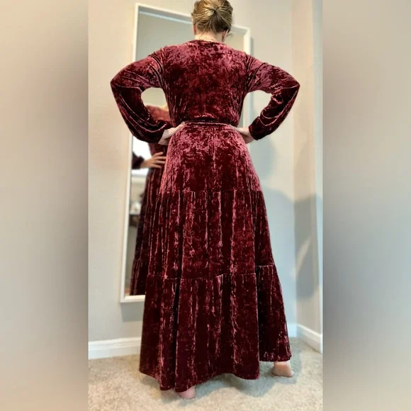 Belle by Kim Gravel Red Ruched Long Sleeve Gown - Picture 9 of 13